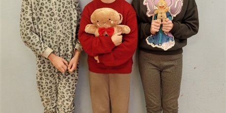 Powiększ grafikę: dzien-pizamy-i-pluszowego-misia-660612.jpg