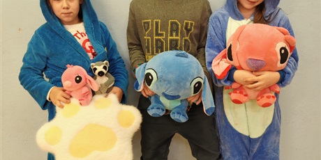 Powiększ grafikę: dzien-pizamy-i-pluszowego-misia-660613.jpg