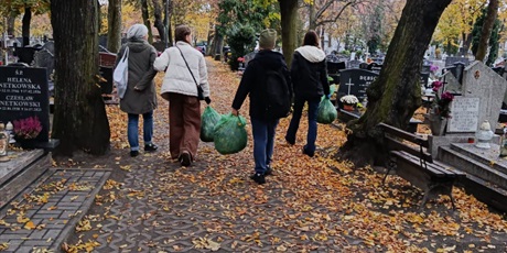 Powiększ grafikę: pamietamy-i-dzialamy-z-sercem-650771.jpg