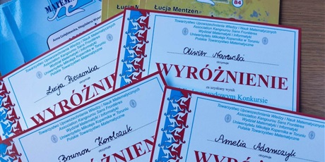 Powiększ grafikę: Wyróżnienia w konkursie.