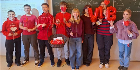 Powiększ grafikę: szkolne-walentynki-678033.jpg