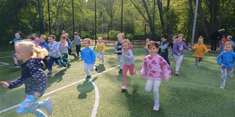 Powiększ grafikę: Zajęcia sportowe.