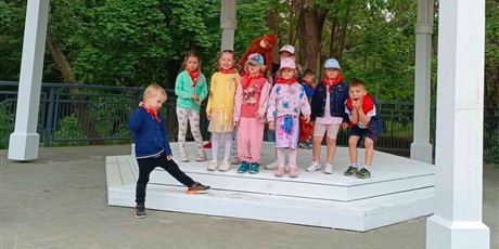 Powiększ grafikę: Zabawy nad Zatoką.