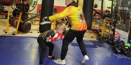 Powiększ grafikę: Trening klasy III a na Corpus Gym.