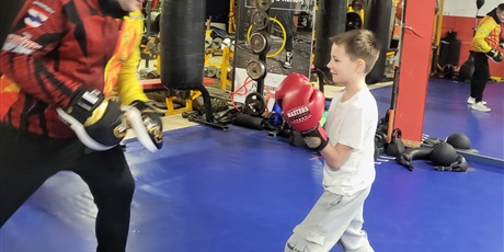 Powiększ grafikę: Trening klasy III a na Corpus Gym.