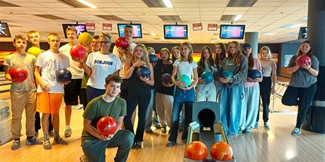 Wyjście klasy 8b do MK Bowling