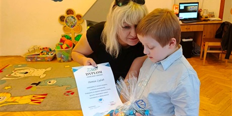 Powiększ grafikę: Dzień pełen wzruszeń dla grupy chłopców