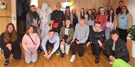 Powiększ grafikę: Klasa 7b w Pomorskim Hospicjum