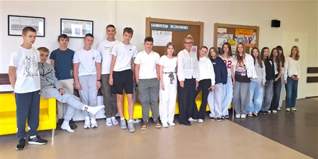 Powiększ grafikę: Międzynarodowy Dzień Pokoju,