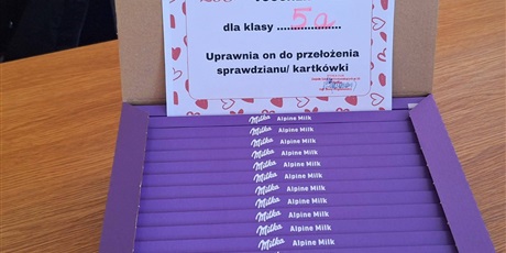 Powiększ grafikę: Szkolne Walentynki