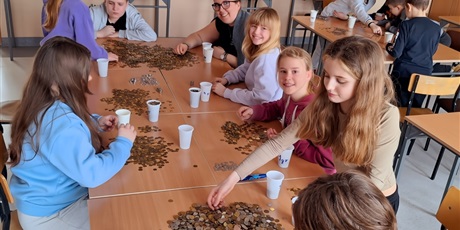 Powiększ grafikę: Wielkie liczenie "Góry Grosza"